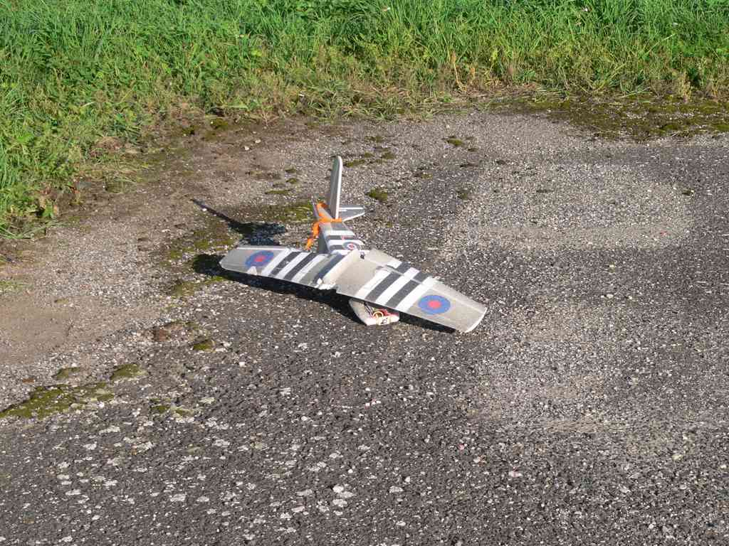 045