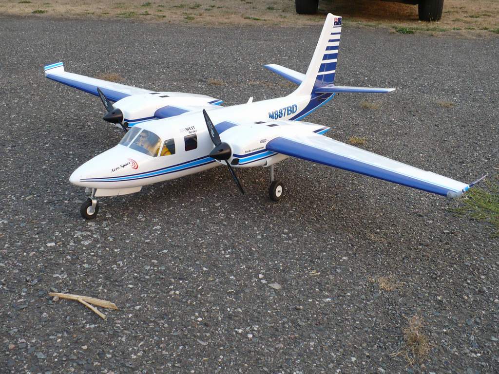 ZR Aero Commander 00